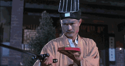 用茅山术将糯米,墨线,闭气,桃木剑,黄纸符等手法施展出来,成为僵尸的