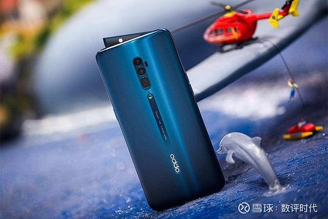 今年oppo产品线步子迈得相当大,比如我们熟悉的oppo r系列手机突然就