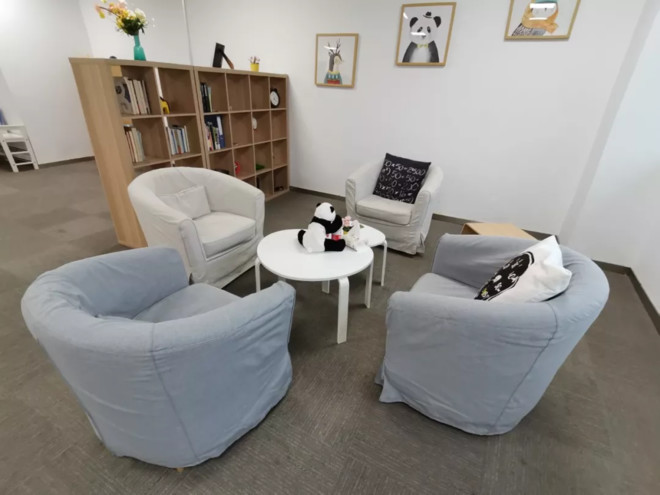 成都京东方(b7) 员工休息室 咖啡厅 共享书屋 同心家园(各种小型讲座