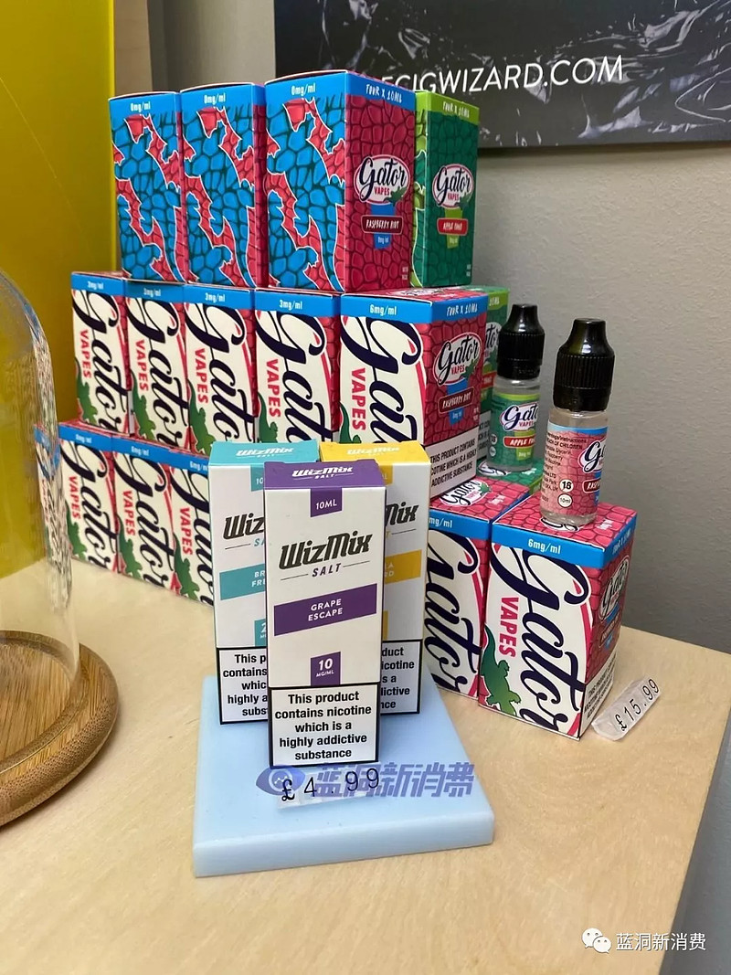 各种口味的烟油.看到了一家中国电子烟厂商aspire易佳特的烟具.