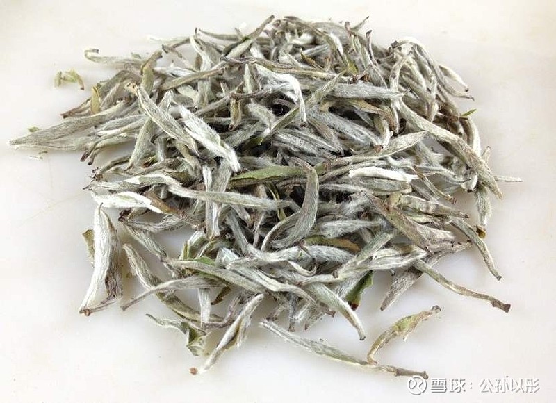凌云白毫茶 凌云白毫茶,广西壮族自治区百色市凌云县特产,因其叶背长