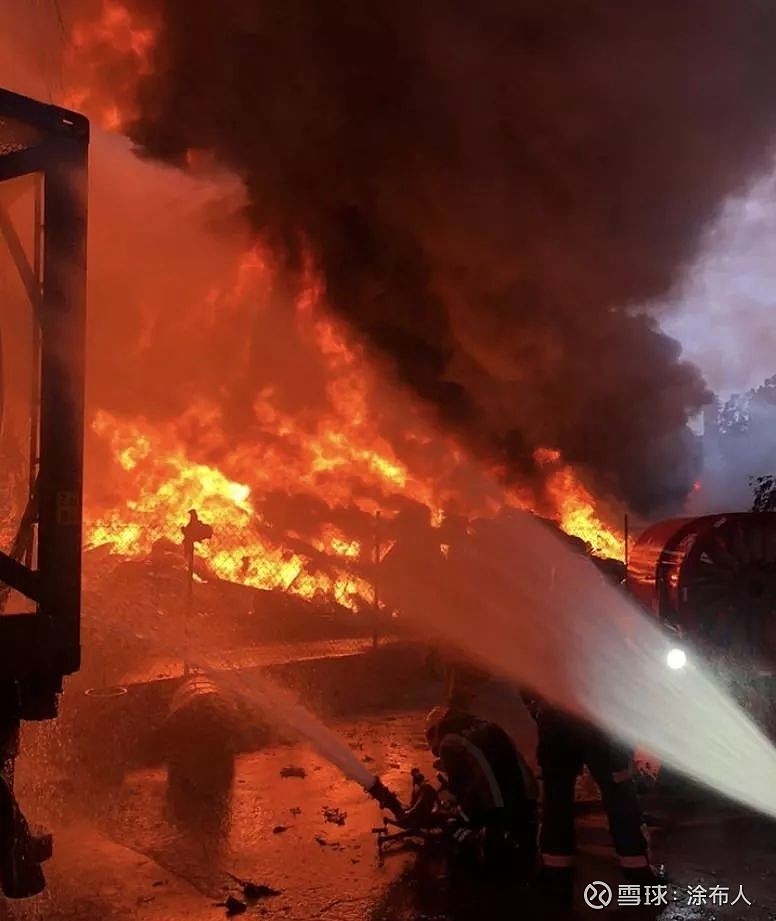 可怕又双叒叕突发火灾现场浓烟滚滚年末了请务必注意