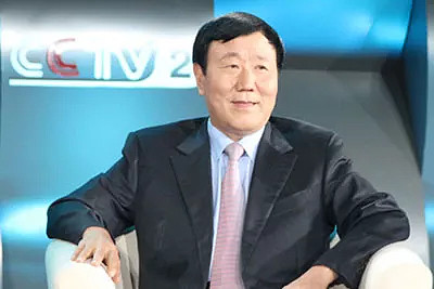 继"味精大王"莲花味精实控人夏建统,金嗓子创始人江佩珍之后,朱新礼也