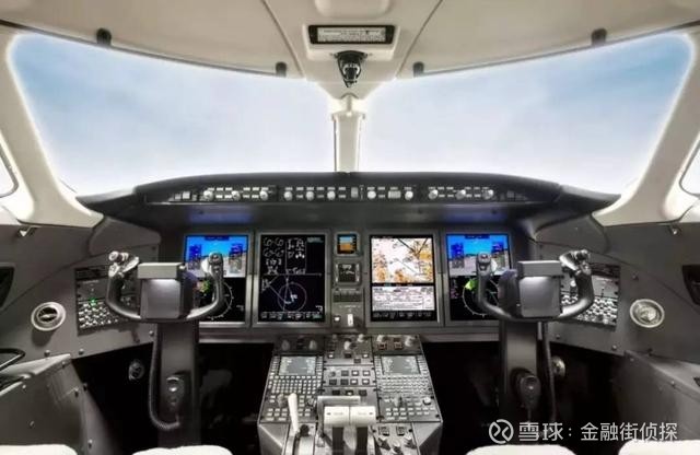 超级富豪老太过圣诞,坐私人飞机出国,大佬的玩