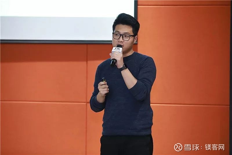 华为云创新中心cto何文斌形象地将"智能化升级"比作一条新的赛道,"