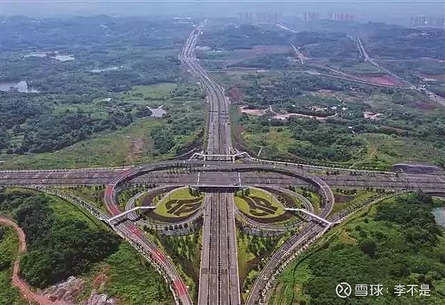 中央公园落后了,重庆高新区将建设全世界最大的公园! 文/重庆楼 位于两江新区的重庆中央公园是继纽约·中央公园、伦敦·海德公园之后的世界第三大 ...