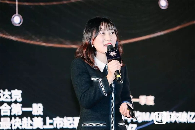 趣头条联合创始人兼coo陈思晖她表示,基于这一判断,趣头条以娱乐为