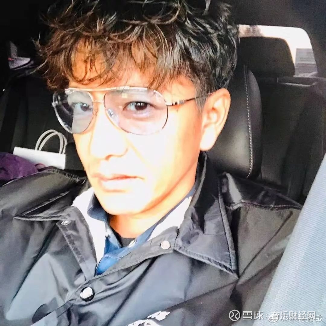 木村拓哉 老新人出道 请多多关照在一代华丽摇滚icon 宝爷 David Bowie生日的这一天 另一位令人 神魂颠倒 的男人终于发布了他的首张个人专辑