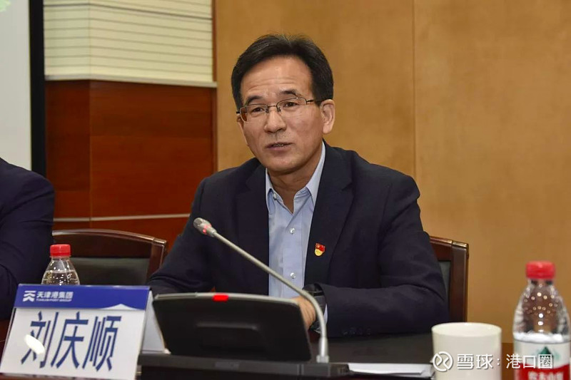 罗勋杰则是业内被熟知的"jack luo",是一名不折不扣的港口专家.