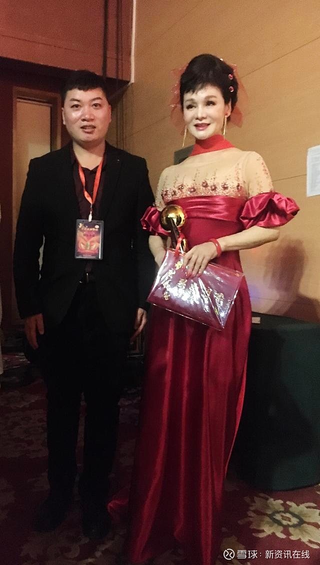 张馨文,星光大道嘉宾评委歌手王百合,著名歌唱家国家一级演员张华敏