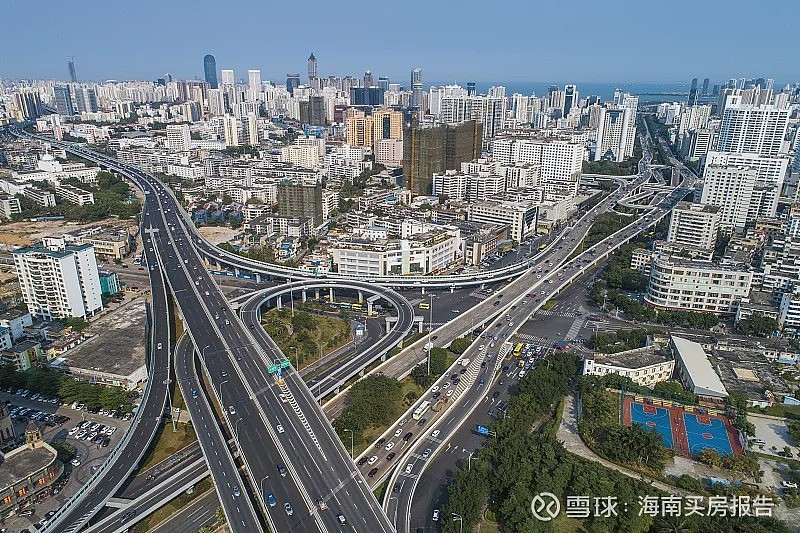 海秀快速路二期正在加紧建设,西起粤海大道,东至长滨路,路线全长4.