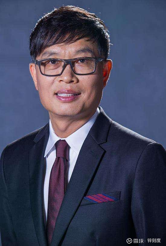 撰文/ 陈邓新编辑/ 许伟一夜之间,美的集团站到了聚光灯下.