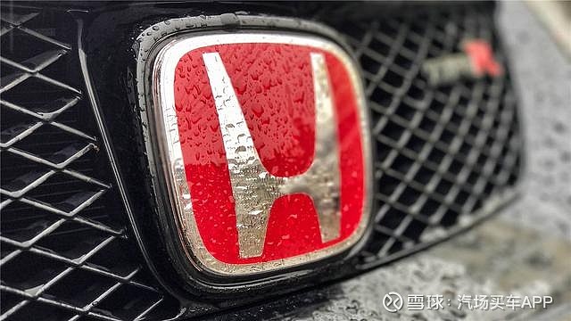 这可能是你离type R最近的一次每一个本田粉心里都装着一具红头机 而每个思域粉心里都刻着一行 Type R 旁人可能很难理解他们为什么会对一个红底的h