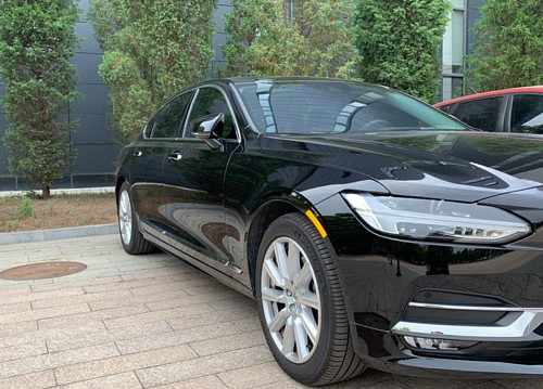 输了这么多,那么,对于奥迪a6l,沃尔沃s90,大家有哪些看法呢?