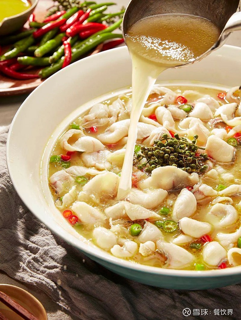 青花椒砂锅鱼疫情跨城开疆拓土 是野心勃勃还是水到渠成 日前 花椒鱼头部品牌青花椒砂锅鱼内部工作人员向小编透露 青花椒砂锅鱼 杭州首店已进入紧锣密鼓的开业准备阶段 初步定于七月初