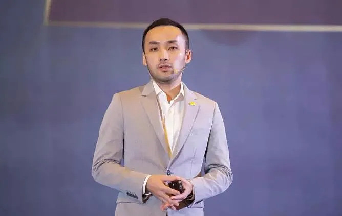 85后立白少帅陈泽滨用打工者心态接棒数字化增加竞争力