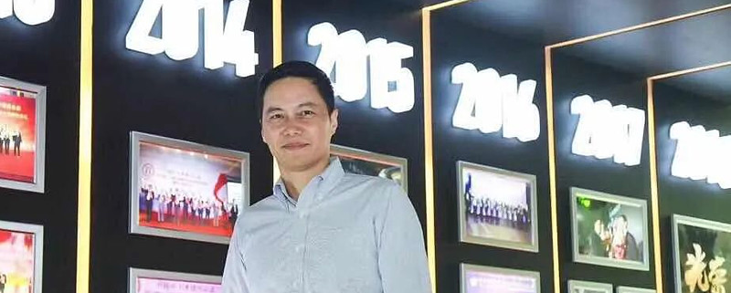 十年定投的首选 如果说要把钱交给某位基金经理管理十年,那么朱少醒