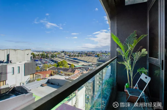 维州政府官宣禁止涨租 租房驱逐令延期至21年3月28日 维州租户驱逐禁令延长至21年对于维州出租物业的业主而言 在明年3月之前 他们都不得驱逐租户 据悉 维州租户驱逐禁令