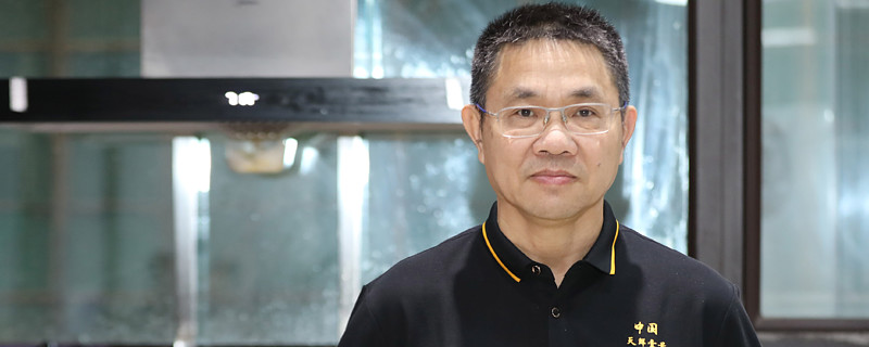 还记得北大毕业卖猪肉的陈生么?30年过去了,如今他过得如何?