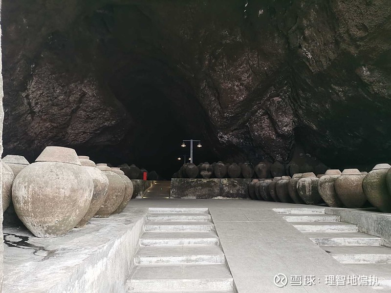 天宝洞藏,加上地宝洞存储量达到1.2万吨.