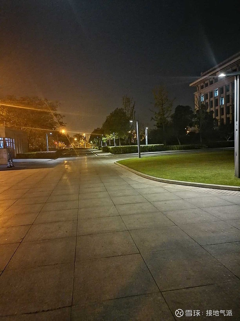 安静的夜和另一个自己待一会