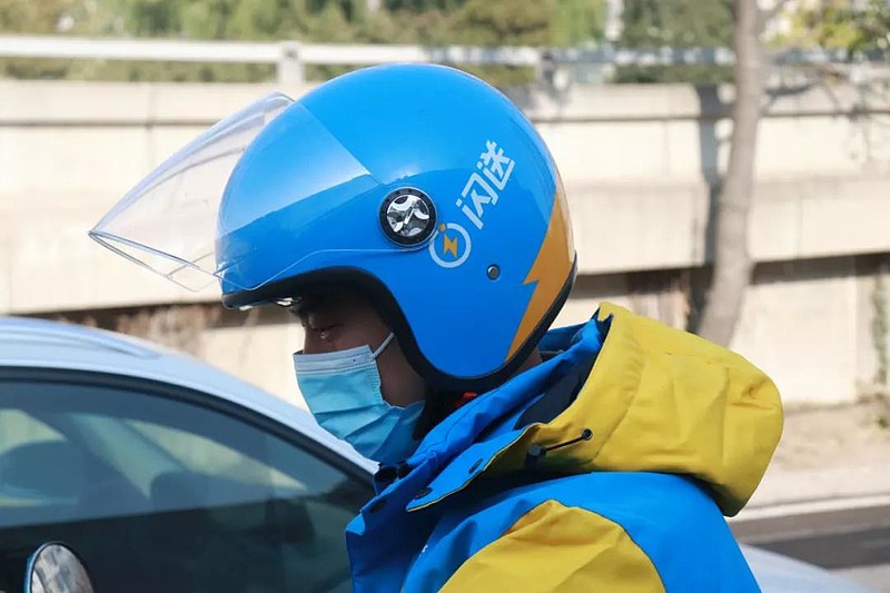 给速度以安全,让递送有温暖,闪送骑手小哥不一样