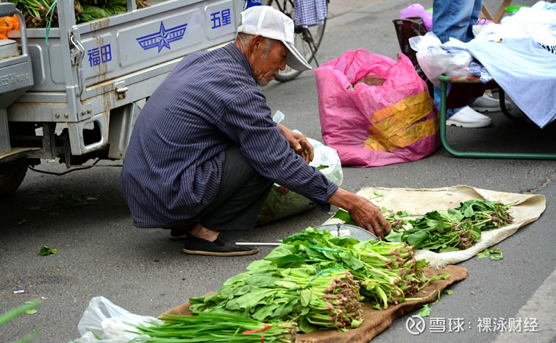 互联网巨头杀死卖菜小贩