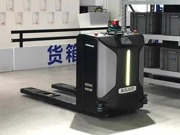 怡丰——第四代子母升降型agv停车机器人