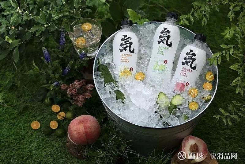 饮品 元气森林入股轻食公司 田园主义 计划在全国投放8万台智能冰柜 快消品讯 最近 元气森林入股了一家位于杭州的轻食公司 田园 主义 后者主营代餐 低脂饮食 包括无糖面包 无糖饼干 低脂