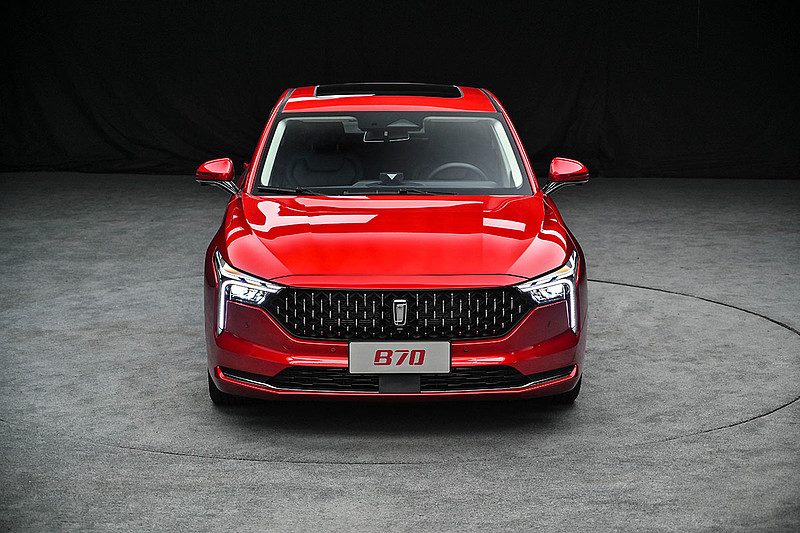 聪明的买车人丨全新奔腾b70除了颜值还有啥?