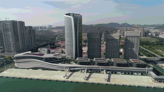 广田精品南沙自贸区城市天际线航运中心幕墙工程完工亮相