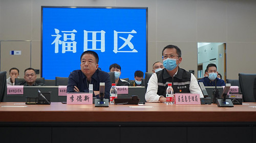 今年是深圳经济特区建立40周年,福田区森林消防队员们守护着福田区的