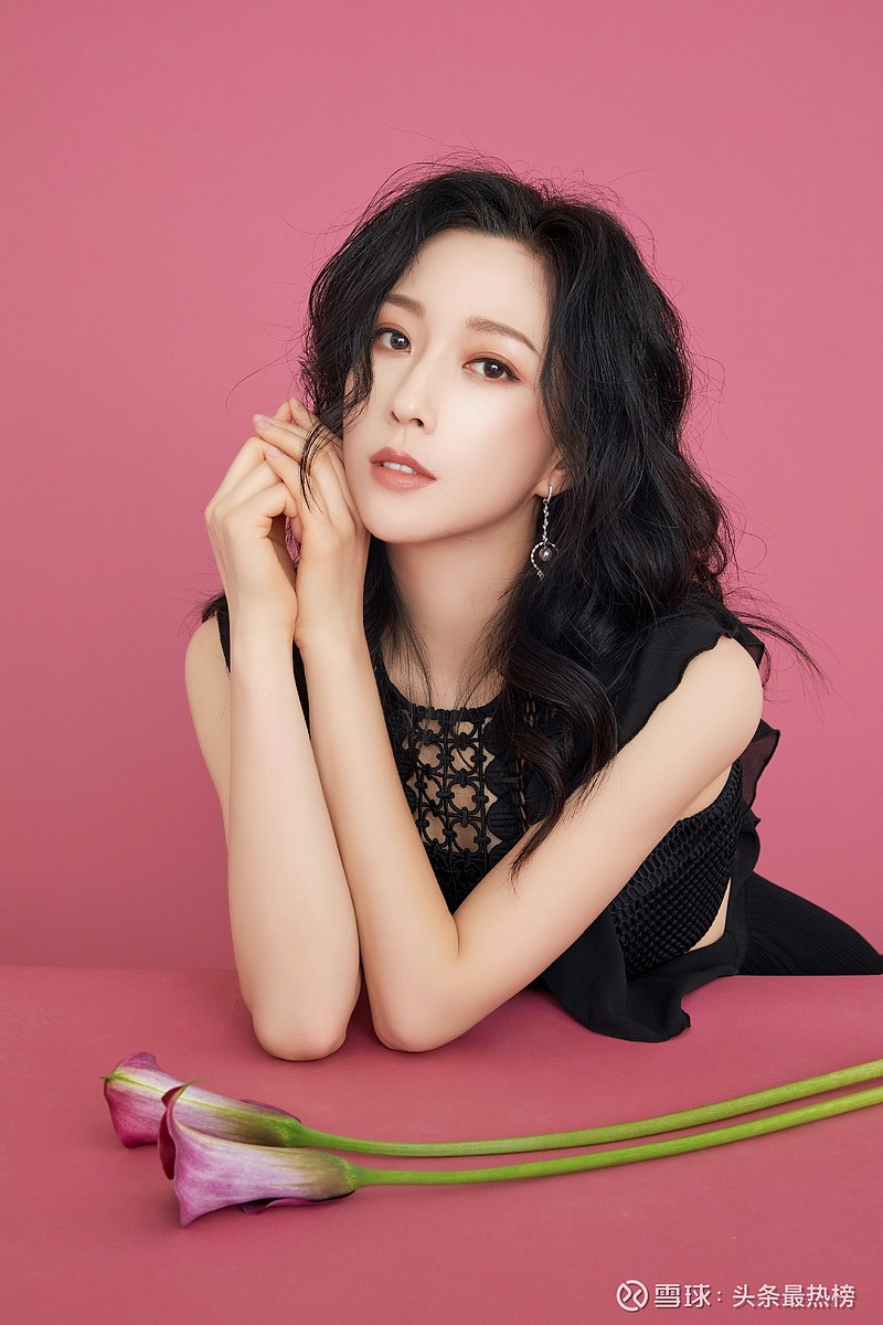 金丰生日写真释出温柔而浪漫尽显独特魅力