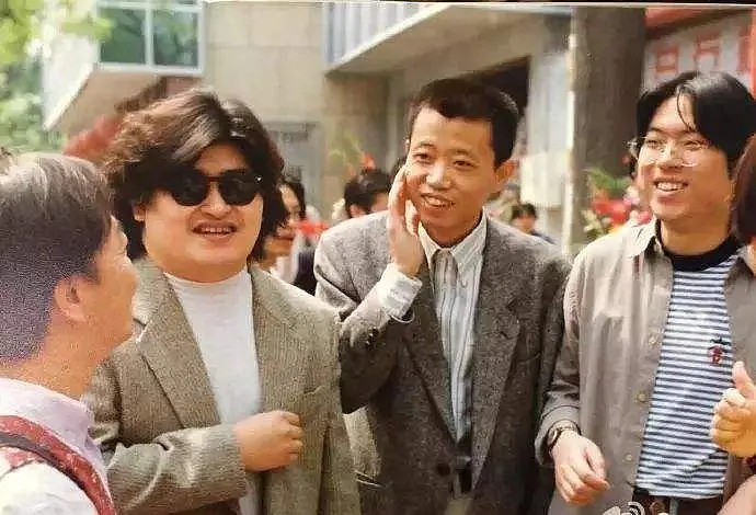 虾米早就死了.而高晓松和宋柯,消失在2020