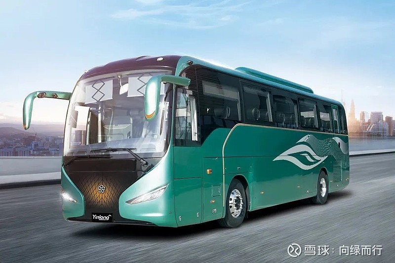 在新能源汽車領域,銀隆創新研發多款純電動汽車產品,復古典雅的鐺鐺車