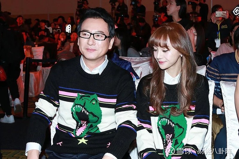 "在家里,刘艳是绝对的权威,丈夫郑成华觉得她对女儿过于严厉,但拗不过