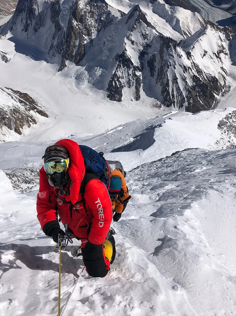 致敬人类首次冬季登顶乔戈里峰k2