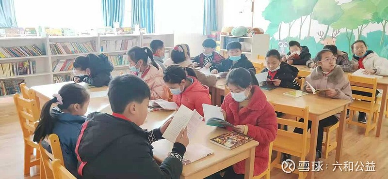 春节前夕，学生回到学校的阅读教
