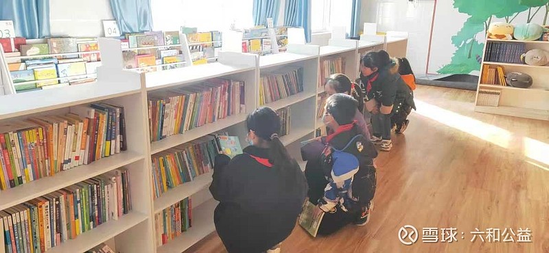 春节前夕，学生回到学校的阅读教