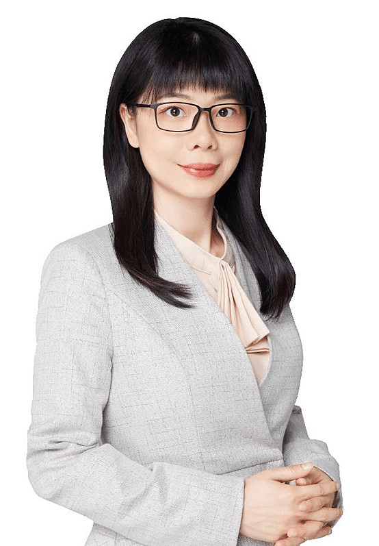 首先大概介绍一下陈璇淼,她是12年7月份就加入鹏华