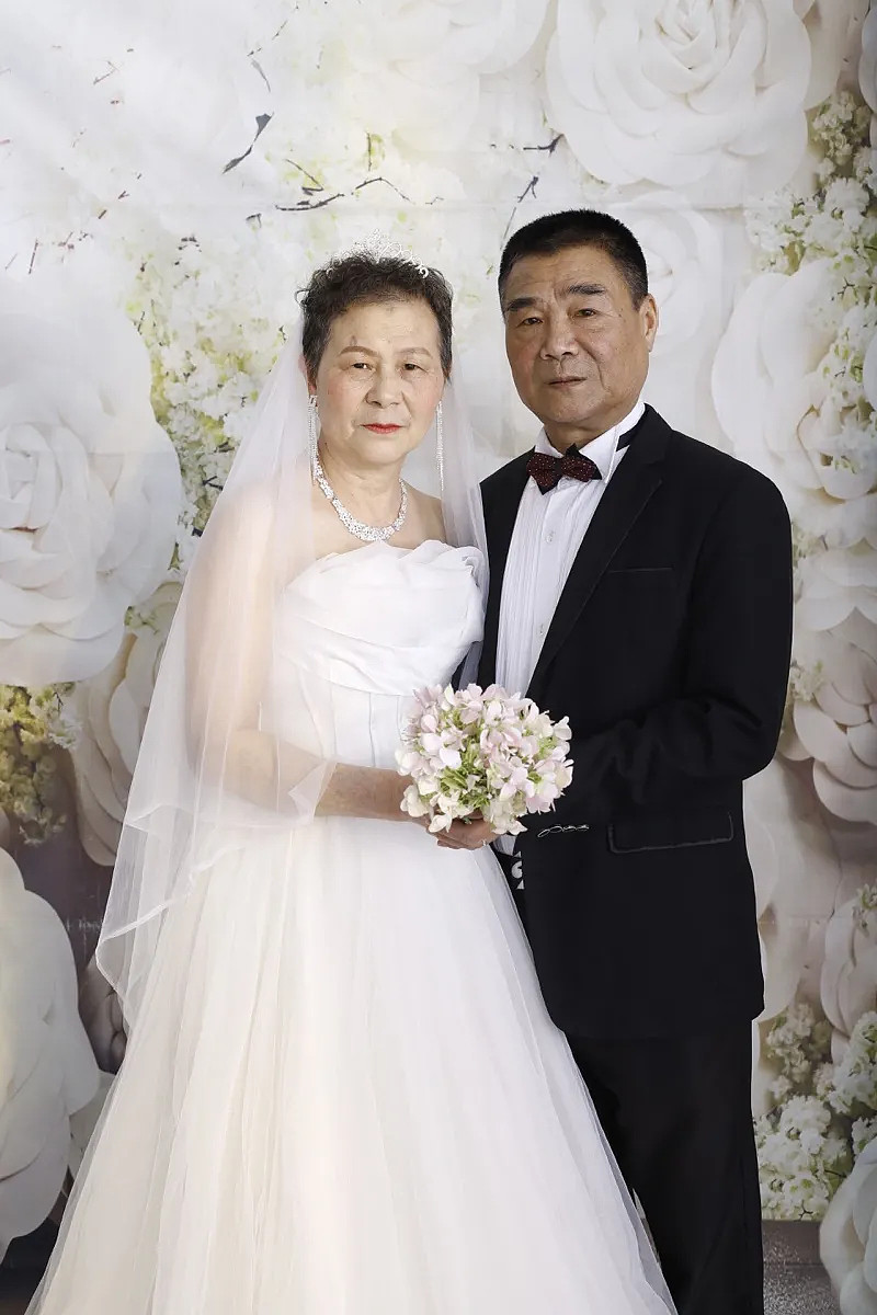 幸福光影致礼金婚奥园大发宸央金婚纪念照公益摄影圆满落幕