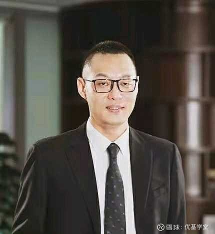 王明旭广发睿铭两年持有期混合(a类011194;c类011195)黄文倩偏好行业