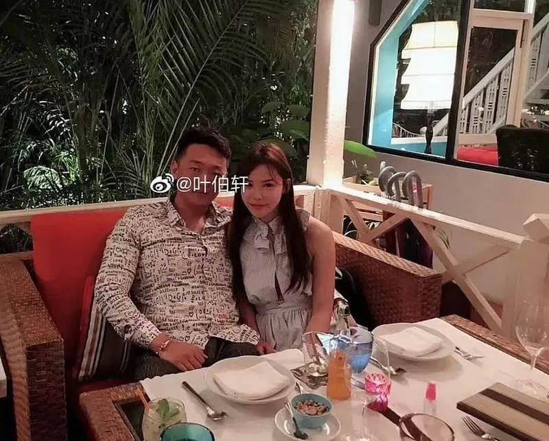 名媛曹译文的狗血爱情曾引热议突然想起高中早恋,硬糖君的老妈没有