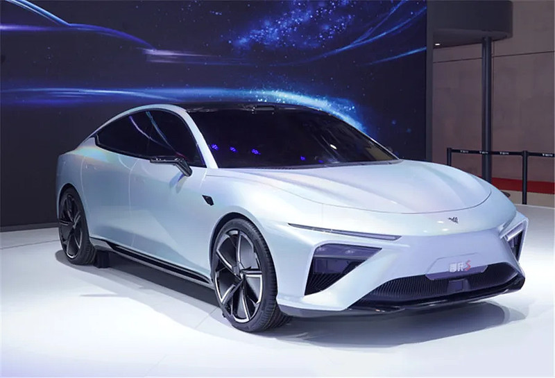 上海车展直击哪吒汽车推出多款精品车型