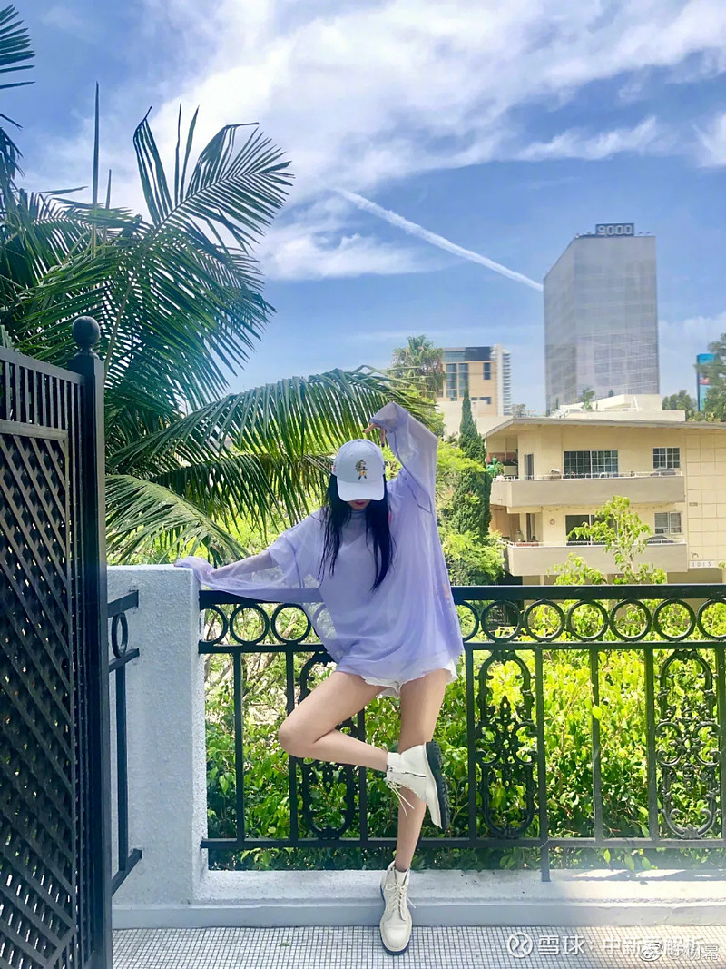 私服暴露女明星真实性格,有人只顾立时尚人设,私下却土得惊人?