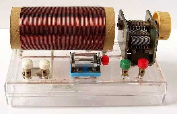一百年前的便携式矿石收音机长啥样这台1919年产品给你答案
