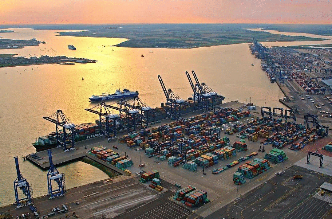 里贾纳港口图片