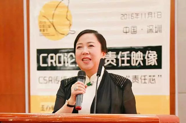 巧塔"人设"2015年3月开始,何雪梅注册了个人微信公众号:"一何一世界".