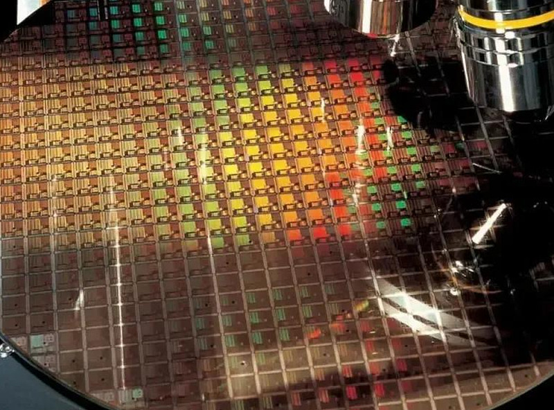 今日话题 #光刻胶# 【krf光刻胶产能不足,多家晶圆厂krf光刻胶褂Ζ