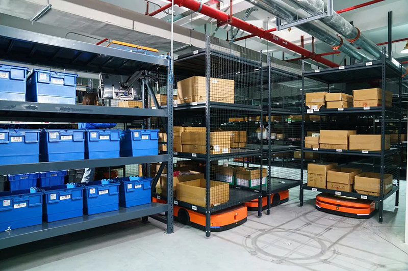 236台agv快仓助力高济医疗肇庆物流中心智能化升级